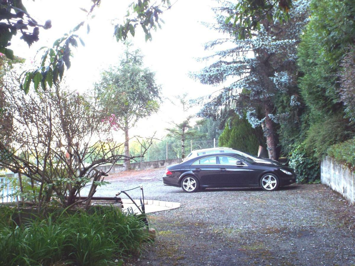 卢德La Demeure Aux Pins住宿加早餐旅馆 外观 照片