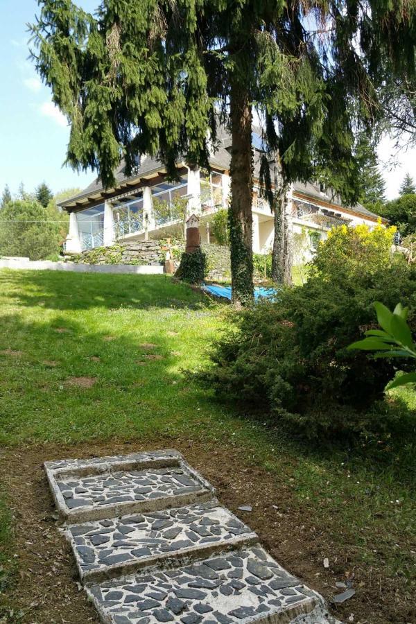 卢德La Demeure Aux Pins住宿加早餐旅馆 外观 照片